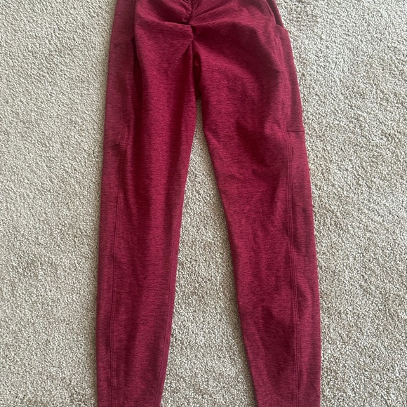 Bombshell Red V Back Leggings - Picture 2 of 3